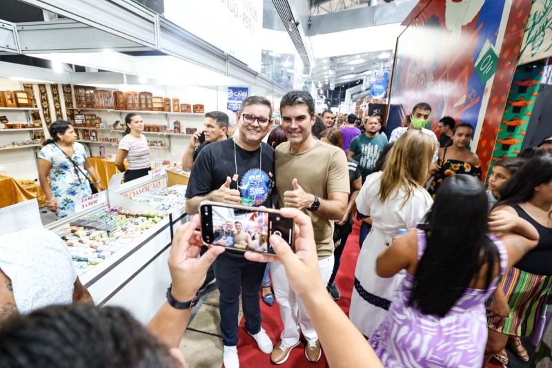 FEIRA DO LIVRO_GOV VISITA FEIRA DO LIVRO - FOTOS DAVID ALVES/AGPARA <div class='credito_fotos'>Foto: David Alves / Ag Pará | <a href='/midias/2022/originais/15033_bbb55244-7a80-1b90-0394-7cfb5b27609e.jpg' download><i class='fa-solid fa-download'></i> Download</a></div>