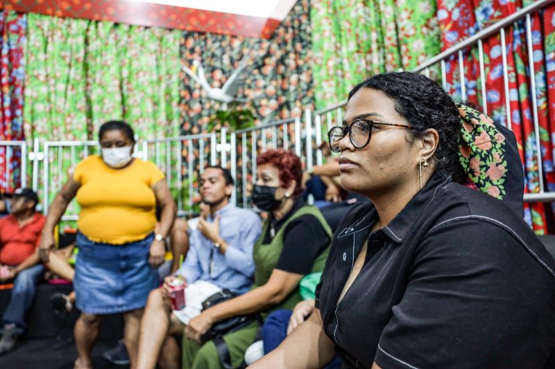 Sarau na Feira _Cantando Cordel_ <div class='credito_fotos'>Foto: Pedro Guerreiro / Ag. Pará | <a href='/midias/2022/originais/15044_7a68f8b2-05b7-88aa-a1d1-8e8714cc68b8.jpg' download><i class='fa-solid fa-download'></i> Download</a></div>