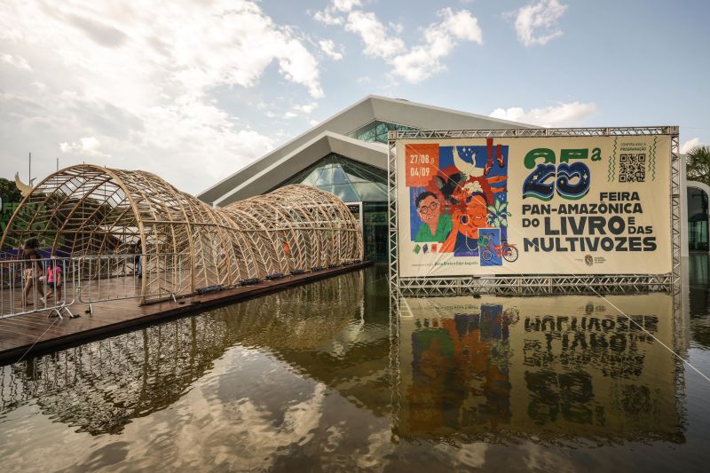 25 Feira Panamazônica do Livro e das Multivozes - Fotos Pedro Guerreiro/AGPARA <div class='credito_fotos'>Foto: Pedro Guerreiro / Ag. Pará | <a href='/midias/2022/originais/15046_18eae9a4-77a9-e8af-5cf2-c02a5bfcd68d.jpg' download><i class='fa-solid fa-download'></i> Download</a></div>