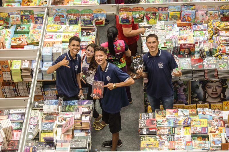 25 Feira Panamazônica do Livro e das Multivozes - Fotos Pedro Guerreiro/AGPARA <div class='credito_fotos'>Foto: Pedro Guerreiro / Ag. Pará | <a href='/midias/2022/originais/15046_51b3ee15-83d9-4dca-cb78-c800d4c04523.jpg' download><i class='fa-solid fa-download'></i> Download</a></div>