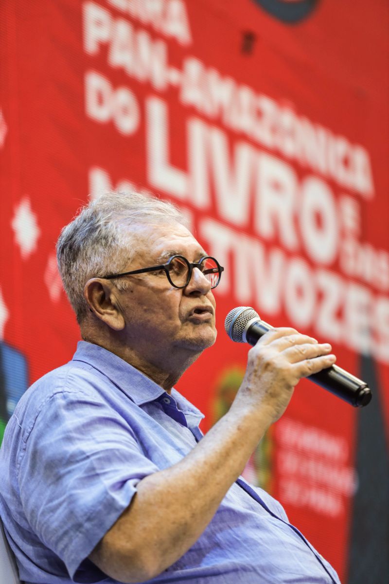 25 Feira Panamazônica do Livro e das Multivozes - Fotos Pedro Guerreiro/AGPARA <div class='credito_fotos'>Foto: Pedro Guerreiro / Ag. Pará | <a href='/midias/2022/originais/15046_7fe73f34-bcf6-de93-b81b-94e19909346f.jpg' download><i class='fa-solid fa-download'></i> Download</a></div>