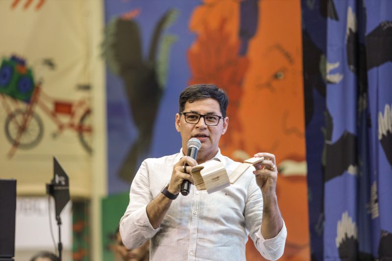 25 Feira Panamazônica do Livro e das Multivozes - Fotos Pedro Guerreiro/AGPARA <div class='credito_fotos'>Foto: Pedro Guerreiro / Ag. Pará | <a href='/midias/2022/originais/15046_a8830de2-b35b-811a-f058-9ef31561ec1e.jpg' download><i class='fa-solid fa-download'></i> Download</a></div>