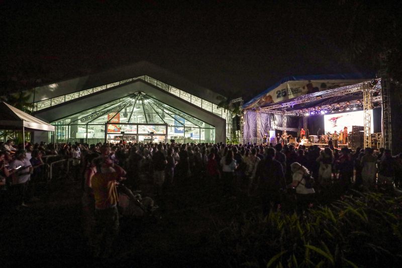 25 Feira Panamazônica do Livro e das Multivozes - Fotos Pedro Guerreiro/AGPARA <div class='credito_fotos'>Foto: Pedro Guerreiro / Ag. Pará | <a href='/midias/2022/originais/15046_b21904b4-3305-38a8-3618-31e86418657b.jpg' download><i class='fa-solid fa-download'></i> Download</a></div>