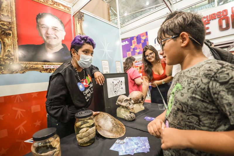 25 Feira Panamazônica do Livro e das Multivozes - Fotos Pedro Guerreiro/AGPARA <div class='credito_fotos'>Foto: Pedro Guerreiro / Ag. Pará | <a href='/midias/2022/originais/15046_bb3234f7-57ac-c9a6-1d69-b04fee33eaeb.jpg' download><i class='fa-solid fa-download'></i> Download</a></div>