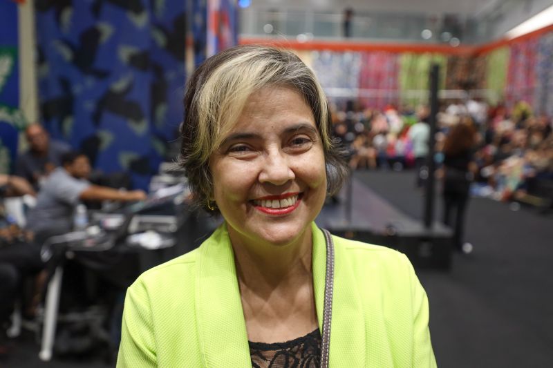 ESPAÇO MULTI VOZES - FEIRA DO LIVRO - BATE PAPO COM MILTON CUNHA E CLAUDIA PALHETA - FOTOS MARCELO SEABRA/AGPARA <div class='credito_fotos'>Foto: Marcelo Seabra / Ag. Pará | <a href='/midias/2022/originais/15060_211e926b-f32f-719b-3937-1363e154c213.jpg' download><i class='fa-solid fa-download'></i> Download</a></div>