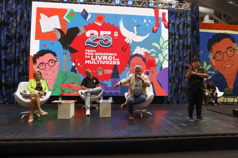 ESPAÇO MULTI VOZES - FEIRA DO LIVRO - BATE PAPO COM MILTON CUNHA E CLAUDIA PALHETA - FOTOS MARCELO SEABRA/AGPARA <div class='credito_fotos'>Foto: Marcelo Seabra / Ag. Pará | <a href='/midias/2022/originais/15060_ea72640f-60e2-87b2-9486-121a4083f678.jpg' download><i class='fa-solid fa-download'></i> Download</a></div>