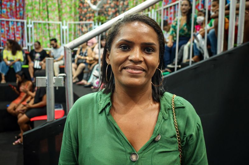 JAQUELINE NASCIMENTO - PROFESSORA DA ESCOLA 7 DE SETEMBRO <div class='credito_fotos'>Foto: Bruno Cecim / Ag.Pará | <a href='/midias/2022/originais/15062_349778d9-0a13-bf74-2b2c-1ab9d32164c5.jpg' download><i class='fa-solid fa-download'></i> Download</a></div>