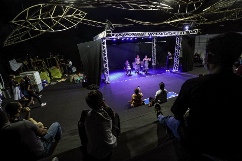 MEMÓRIA E ORALIDADE -CONTANDO NOSSAS_HISTÓRIAS - A HISTÓRIA DO SOL E DA LUA_A EXPLICAÇÃO DO MUNDO PELOS PARKATEJÊ EIEFM PEPTYKRE PARKATEJÊ -SEDUC <div class='credito_fotos'>Foto: Pedro Guerreiro / Ag. Pará | <a href='/midias/2022/originais/15065_ad281aee-0d33-4805-a7e8-158f41a770da.jpg' download><i class='fa-solid fa-download'></i> Download</a></div>