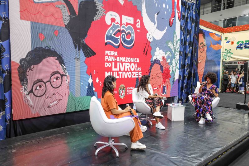 FEIRA DO LIVRO - BATE PAPO COM LENU- JADE JARES E CRIOULA - PALCO MULTI VOZES-marcelo seabra/AGPARA <div class='credito_fotos'>Foto: Marcelo Seabra / Ag. Pará | <a href='/midias/2022/originais/15072_14af7b28-21af-c8dd-5622-133077df2d37.jpg' download><i class='fa-solid fa-download'></i> Download</a></div>