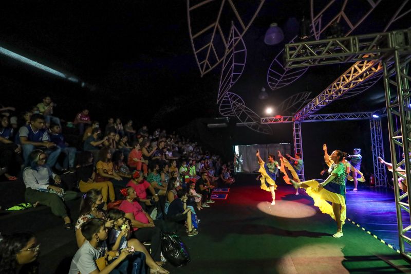 FEIRA DO LIVRO - Tropicália, um movimento entre nós - ARENA DAS ARTE - FOTOS BRUNO CECIM/AGPARA <div class='credito_fotos'>Foto: Bruno Cecim / Ag.Pará | <a href='/midias/2022/originais/15073_62f62d1b-0b3e-35c5-344a-31749b323b5b.jpg' download><i class='fa-solid fa-download'></i> Download</a></div>