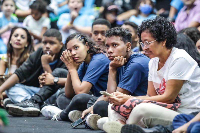 Vozes da Infância - LEIA A PALAVRA, ESCUTE A HISTÓRIA - Arena Multivozes <div class='credito_fotos'>Foto: Pedro Guerreiro / Ag. Pará | <a href='/midias/2022/originais/15078_7edc2020-490a-07e6-df5f-fb2d1de20249.jpg' download><i class='fa-solid fa-download'></i> Download</a></div>