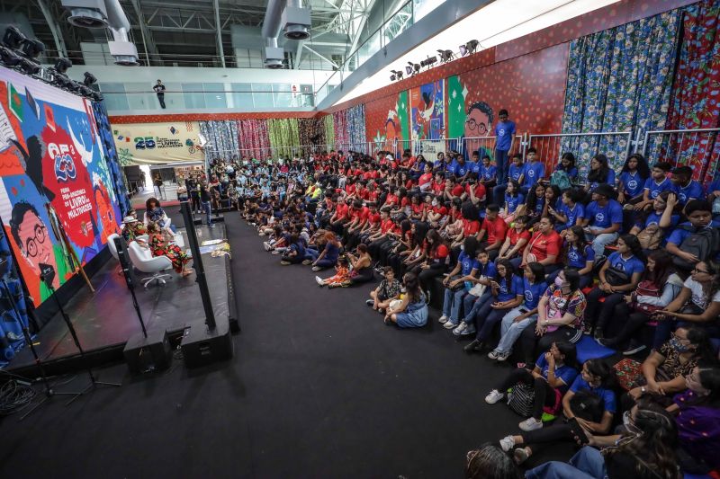 Vozes da Infância - LEIA A PALAVRA, ESCUTE A HISTÓRIA - Arena Multivozes <div class='credito_fotos'>Foto: Pedro Guerreiro / Ag. Pará | <a href='/midias/2022/originais/15078_d67aa05b-83c7-8982-24bf-f4cdcf4d8389.jpg' download><i class='fa-solid fa-download'></i> Download</a></div>