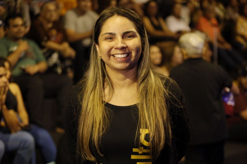 Mayrla Andrade, professora <div class='credito_fotos'>Foto: Alex Ribeiro / Ag. Pará | <a href='/midias/2022/originais/15090_4a4817c0-723a-9f35-3b18-ad844edb4ce0.jpg' download><i class='fa-solid fa-download'></i> Download</a></div>