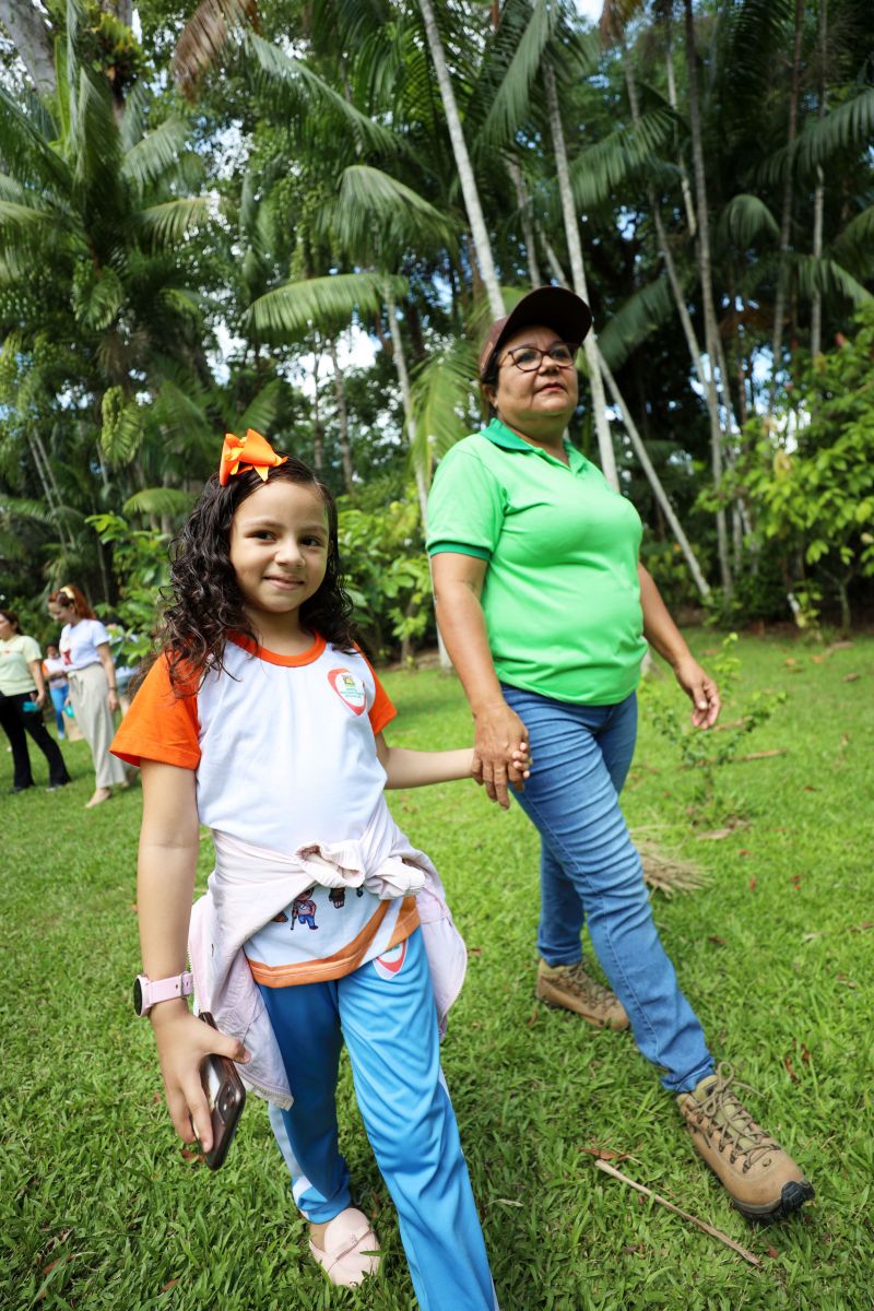 Crianças em Tratamento contra o Câncer visitam Fabrica de Chocolate no Combu - Fotos Bruno Cecim - Ag.Pará <div class='credito_fotos'>Foto: Bruno Cecim / Ag.Pará | <a href='/midias/2022/originais/15134_8240b999-4561-c962-24c0-06874630838e.jpg' download><i class='fa-solid fa-download'></i> Download</a></div>