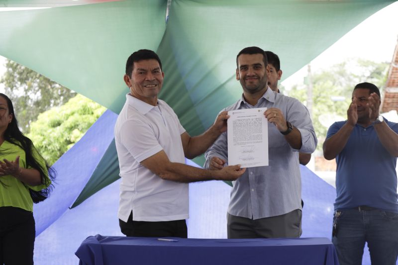 Prefeito Floreano Coelho e Hugo Hachem Presidente CPH <div class='credito_fotos'>Foto: Pedro Guerreiro / Ag. Pará | <a href='/midias/2022/originais/15148_2de96a06-4136-cbf1-3abc-b7bb6a5c0e42.jpg' download><i class='fa-solid fa-download'></i> Download</a></div>