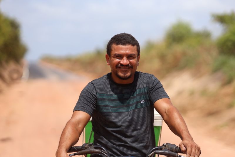 Vicinal para a vila de Tauarizinho, em Peixe-Boi - Rodrigo Pinheiro <div class='credito_fotos'>Foto: Rodrigo Pinheiro / Ag.Pará | <a href='/midias/2022/originais/15184_f5deb7fe-7255-066a-dd0b-58f1f4d38bc8.jpg' download><i class='fa-solid fa-download'></i> Download</a></div>