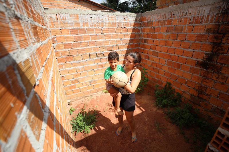 SUA CASA PEIXE BOI - Rodrigo Pinheiro AgPará <div class='credito_fotos'>Foto: Rodrigo Pinheiro / Ag.Pará | <a href='/midias/2022/originais/15185_76b70dce-1460-dcf6-1fae-d6360e4f9f73.jpg' download><i class='fa-solid fa-download'></i> Download</a></div>