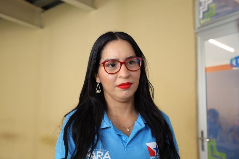 Diane Dias - pedagoga do Projeto Escola de Formação e Liderança para a Juventude <div class='credito_fotos'>Foto: Rodrigo Pinheiro / Ag.Pará   |   <a href='/midias/2022/originais/15210_66926f3b-493a-a844-5cb6-7b92af2bbe86.jpg' download><i class='fa-solid fa-download'></i> Download</a></div>