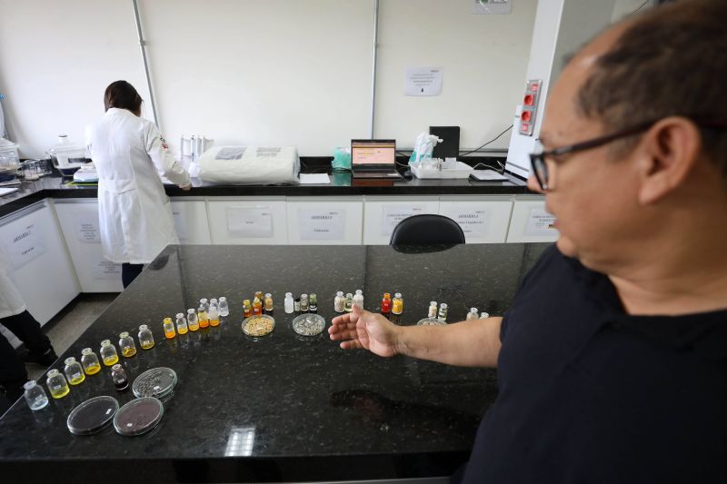 Mês_Ciência e Tecnologia - LABTECS - Fotos Bruno Cecim - Ag.Pará <div class='credito_fotos'>Foto: Bruno Cecim / Ag.Pará | <a href='/midias/2022/originais/15256_f97a489d-f99d-7527-a5fd-88f308ff8e50.jpg' download><i class='fa-solid fa-download'></i> Download</a></div>