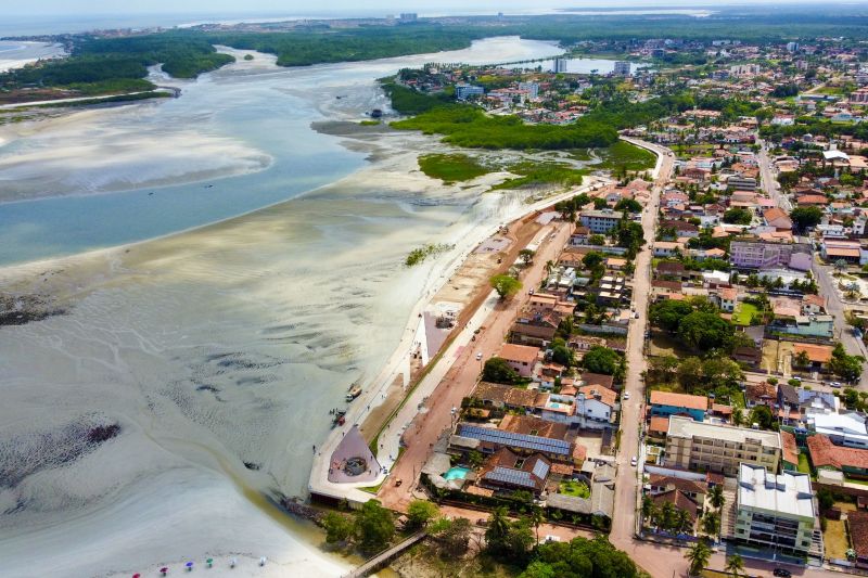 Obras Orla do Maçarico - Salinópolis <div class='credito_fotos'>Foto: Roni Moreira / Ag.Pará | <a href='/midias/2022/originais/15352_5abdf71c-214b-313b-87d8-c25f3b4b6a19.jpg' download><i class='fa-solid fa-download'></i> Download</a></div>
