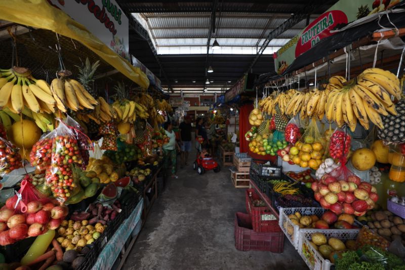 Mercado Municipal Distrito industrial - Fotos Pedro Guerreiro/AGPARÁ <div class='credito_fotos'>Foto: Pedro Guerreiro / Ag. Pará | <a href='/midias/2022/originais/15390_87ac8c92-8471-15aa-86db-3cfda245daf8.jpg' download><i class='fa-solid fa-download'></i> Download</a></div>