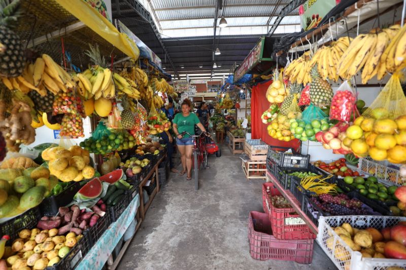 Mercado Municipal Distrito industrial - Fotos Pedro Guerreiro/AGPARÁ <div class='credito_fotos'>Foto: Pedro Guerreiro / Ag. Pará | <a href='/midias/2022/originais/15390_90124cfc-5357-236d-5ff0-33f7dbaf0a24.jpg' download><i class='fa-solid fa-download'></i> Download</a></div>