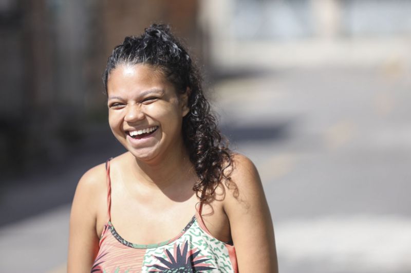 Diana Sampaio - dona de casa - 24 anos, moradora da rua G <div class='credito_fotos'>Foto: Pedro Guerreiro / Ag. Pará   |   <a href='/midias/2022/originais/15454_059c4eb6-a120-e996-e8a2-4f5bad90baae.jpg' download><i class='fa-solid fa-download'></i> Download</a></div>