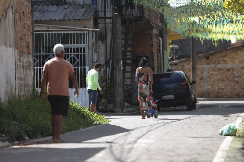 Rua Sexta <div class='credito_fotos'>Foto: Pedro Guerreiro / Ag. Pará   |   <a href='/midias/2022/originais/15454_11707843-1960-150a-d499-375ae994c3ac.jpg' download><i class='fa-solid fa-download'></i> Download</a></div>