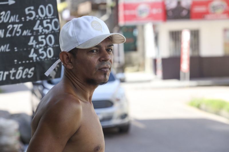 José Roberto Monteiro, morador 35 anos e 2 anos comércio comerciante da Rua Sétima <div class='credito_fotos'>Foto: Pedro Guerreiro / Ag. Pará   |   <a href='/midias/2022/originais/15454_22a08137-ce60-57cc-e0b5-f7a7d1ed97b3.jpg' download><i class='fa-solid fa-download'></i> Download</a></div>