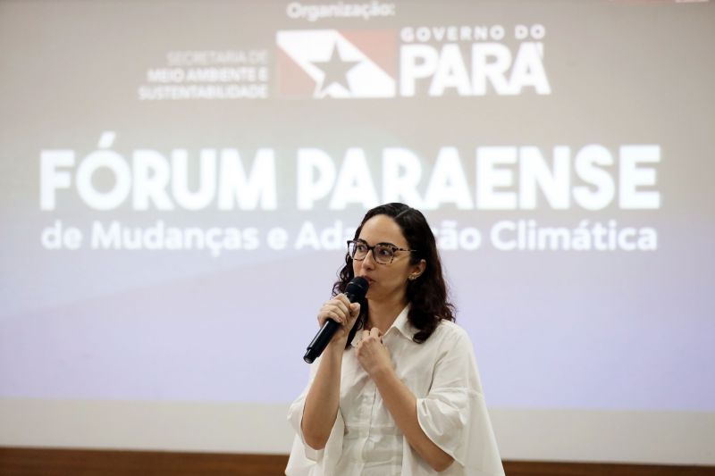 Coordenadora de Mudanças Climáticas, Serviços Ambientais e Bioeconomia da Secretaria, Camilla Miranda <div class='credito_fotos'>Foto: Bruno Cecim / Ag.Pará | <a href='/midias/2022/originais/15541_407c146d-0501-2bcf-57df-aeb5743bb0b5.jpg' download><i class='fa-solid fa-download'></i> Download</a></div>