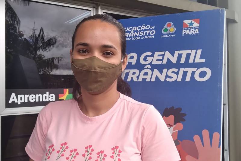 agente de educação Nayane Maués