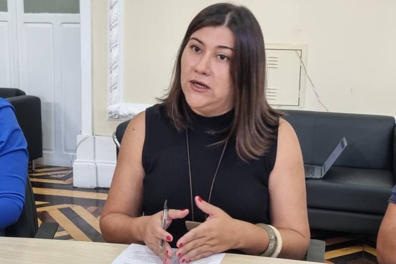 LORENA ROMÃO -