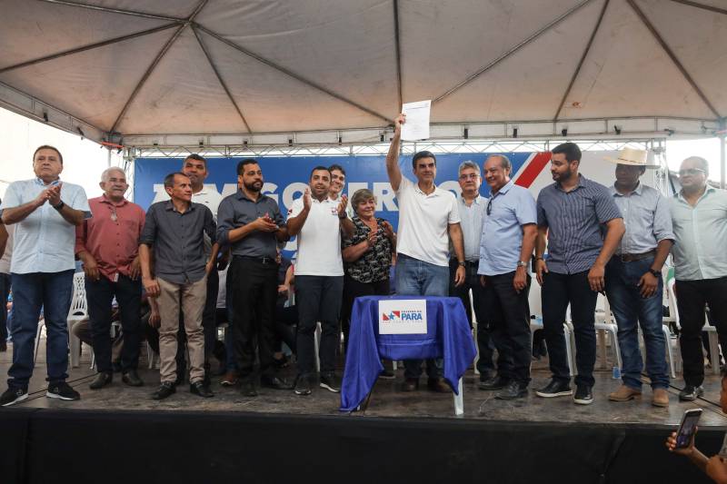 GOVERNADOR ASSINA O.S PARA A CONSTRUÇÃO DA POLICLÍNICA EM MARABÁ
