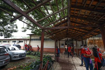 galeria: ASSINATURA-OS GOVERNADOR - ESCOLA REGINA COELI