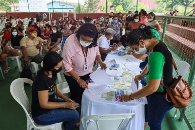notícia: Estado entrega cheques do programa Sua Casa para mais de 120 famílias de Peixe-Boi