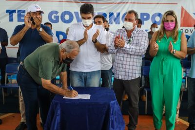 notícia: Governo garante equipamentos e maquinário para obras em vicinais de Medicilândia