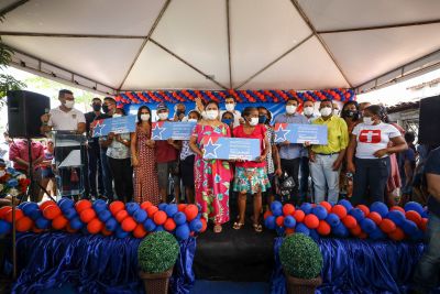 notícia: Programa Recomeçar é pago a famílias de São João do Araguaia