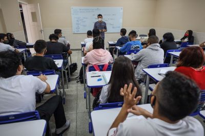 notícia: Seduc garante o cumprimento dos protocolos sanitários no retorno presencial dos alunos da rede estadual