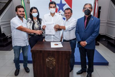 notícia: Estado assina ordem de serviço e convênio para os municípios de Dom Eliseu, Cachoeira do Piriá e Viseu