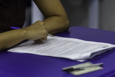 notícia: Abertas as inscrições para Prosel Letras-Libras 2023 da Universidade do Estado (Uepa)