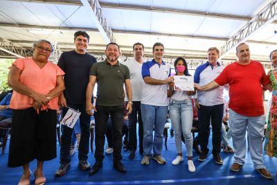 notícia: Em Belém, Estado certifica 1.700 alunos do programa "Qualifica Pará"
