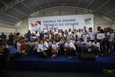 notícia: Em Barcarena, Estado certifica 220 concluintes dos cursos do 'Qualifica Pará' 