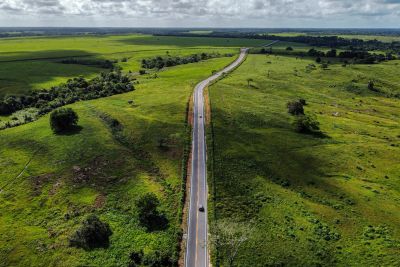 notícia: Setran fecha o ano de 2022 com mais de 300 km de novas estradas asfaltadas.