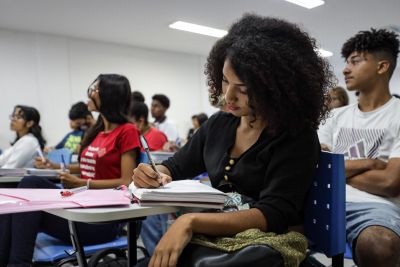 notícia: Com mais de 100 mil acessos, plataforma Enem Pará 2.0 reforça a preparação de alunos para o Enem 2025