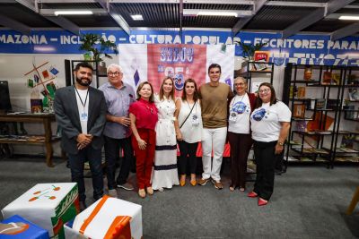 galeria: FEIRA DO LIVRO 2022  - GOVERNADOR HELDER BARBALHO VISITA FEIRA DO LIVRO