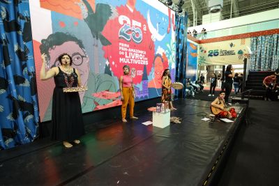 galeria: FEIRA DO LIVRO 2022 - SARAU NA FEIRA "PARA ACENDER PALAVRAS"