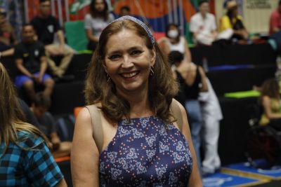 galeria: Cristina Serra e Daniel Munduruku - mediadora Elisa Diniz