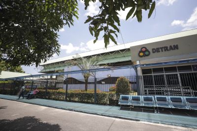 notícia: Detran realizará último leilão com mais de 500 veículos no próximo dia 29