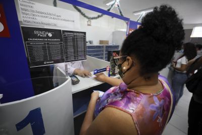notícia: Estudantes do Pará recebem segunda rodada de pagamento do ‘Reencontro com a Escola’
