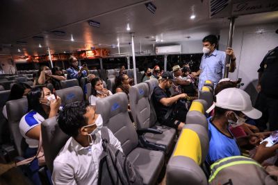 notícia: Com navios e lanchas, governo do Estado torna mais rápida e segura a viagem para Outeiro